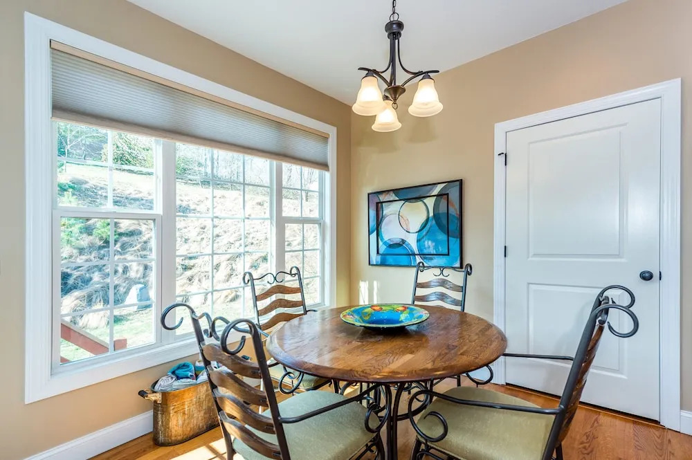 40 Charles Marlowe Drive Home 4 Bedrooms 3 Bathrooms Home