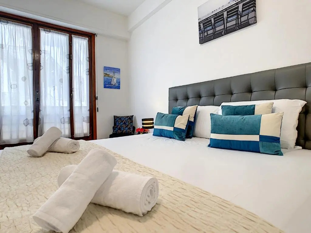 Nestor&Jeeves - PASSION RIVIERA - Central - Close sea - Balcony