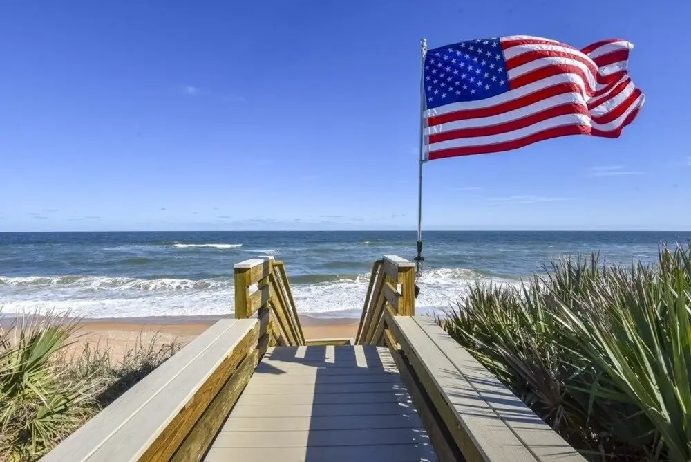 The White House On Flagler Beach - Unit 22 2 Bedroom Home