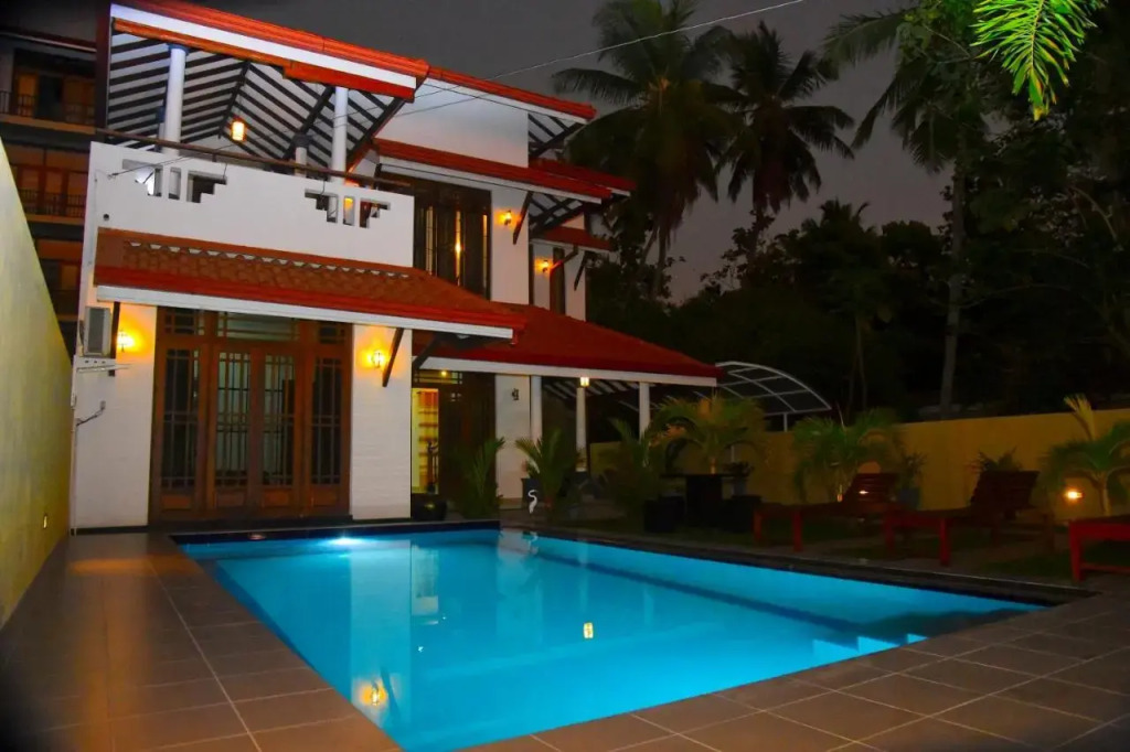 Grand Royal Villa Negombo