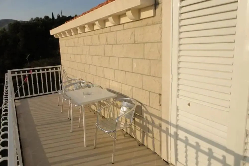 Apartments Marija Slano- Two-bedroom Apartment With Balcony and Sea View - 2
