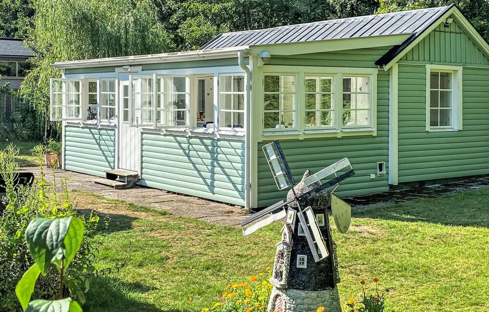 2 Bedroom Pet Friendly Home In Ängelholm