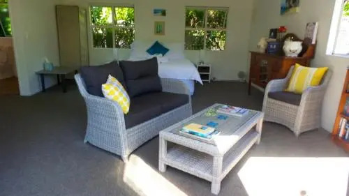 Cathedral Cove Apartment