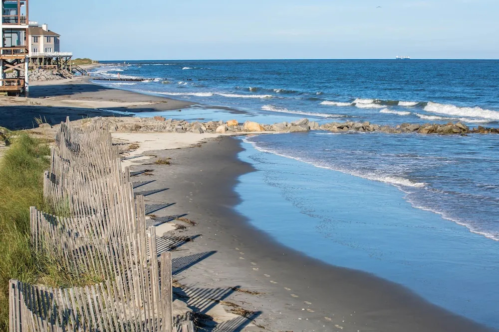 1691 E. Folly Beach - 3 Br Home