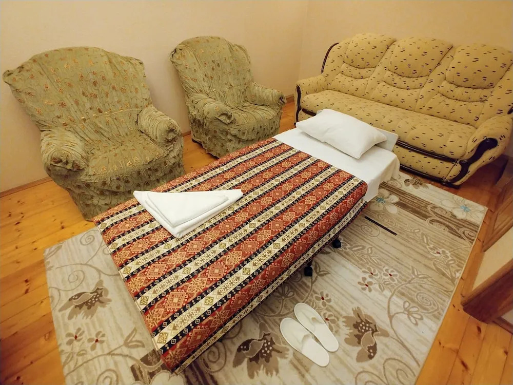 Guesthouse Khazar in old city