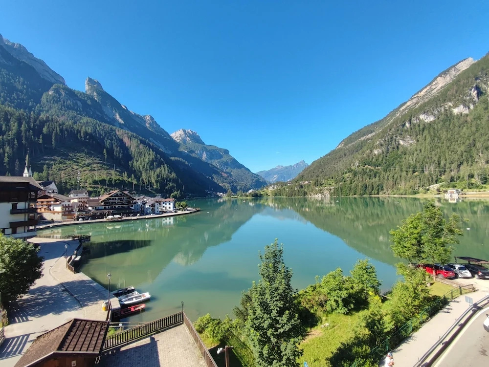 Hotel TEA DOLOMITI - Lago di Alleghe - Monte Civetta
