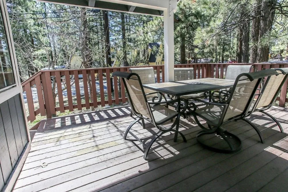 Apples Delight by Big Bear Cool Cabins