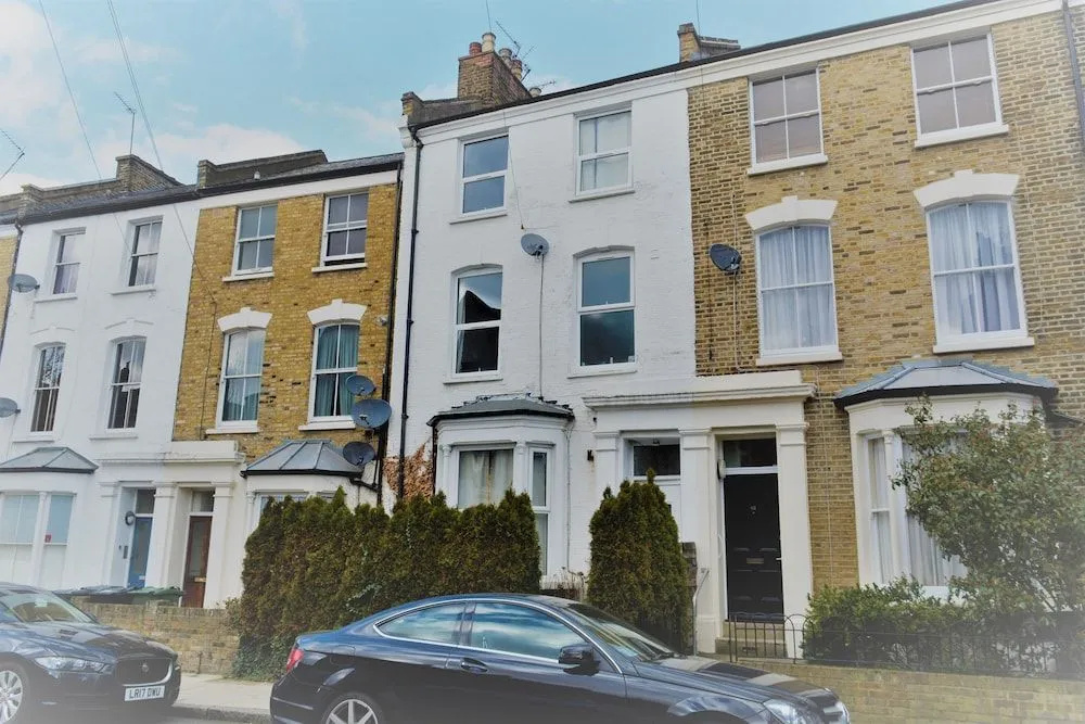 Highbury House Apartment
