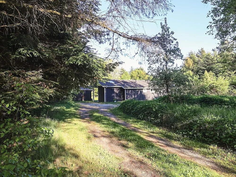 5 Person Holiday Home in Albaek