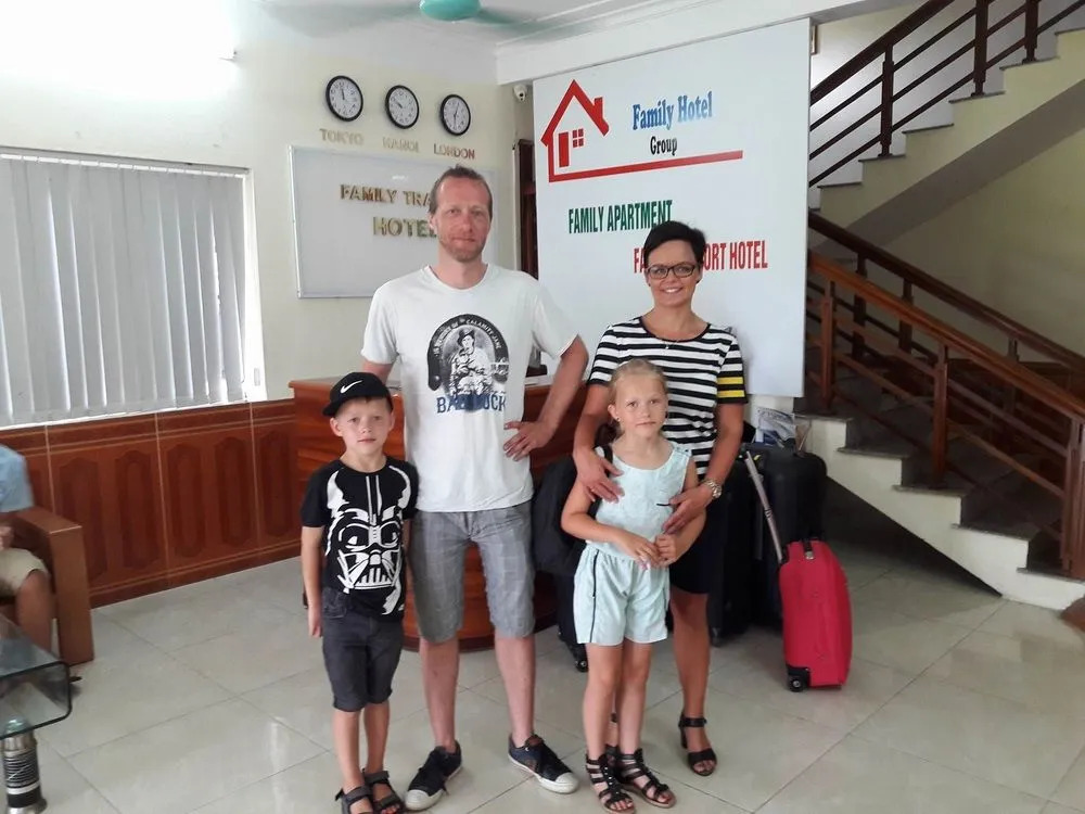 Family Transit Apartment