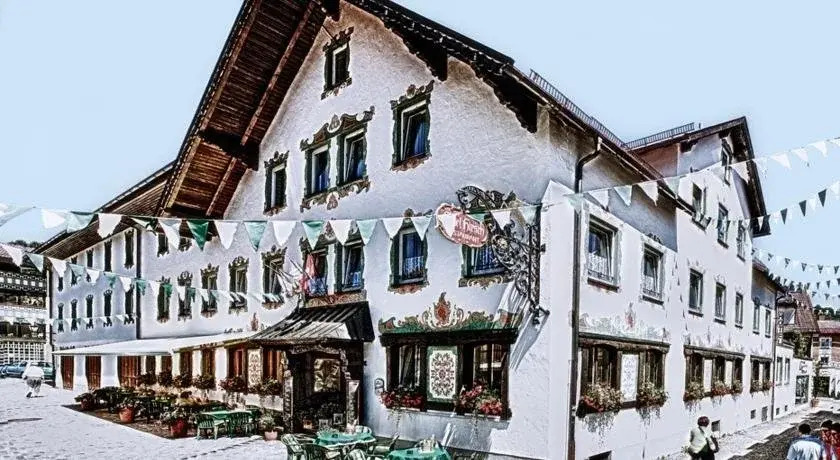 Hotel Zum Goldenen Hirsch