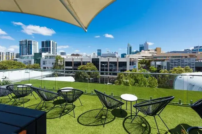 The Nest - New York Style Space in Northbridge + Roof Terrace