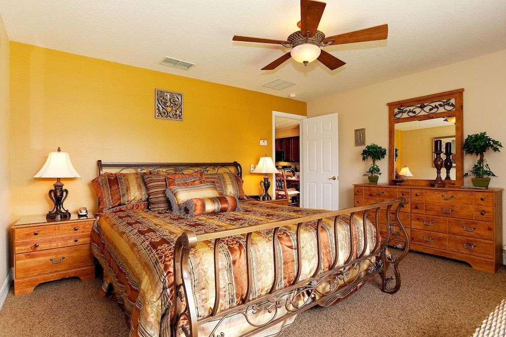 Formosa Gardens 7905