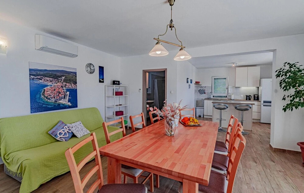 Three-Bedroom Holiday Home In Nova