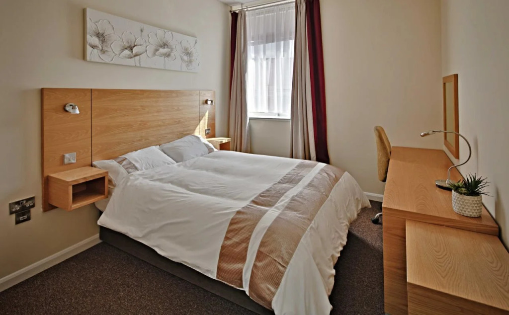 County Hall Apartment Hotel