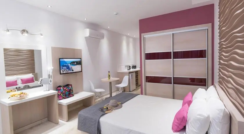 Loutsiana II Deluxe Apartments