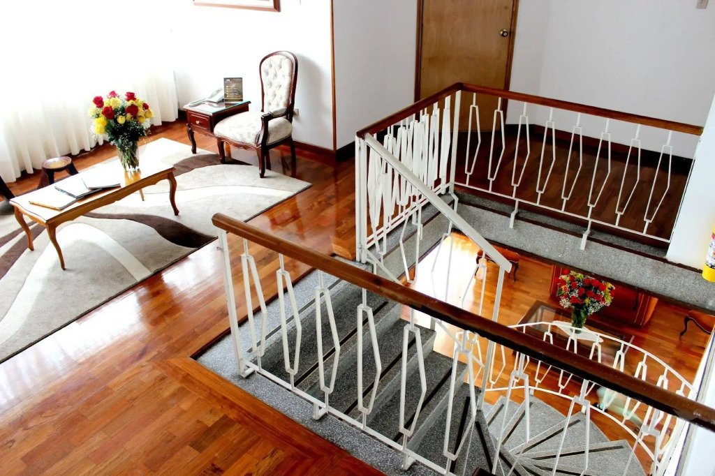 Hotel Casa Lozano - Embajada Americana