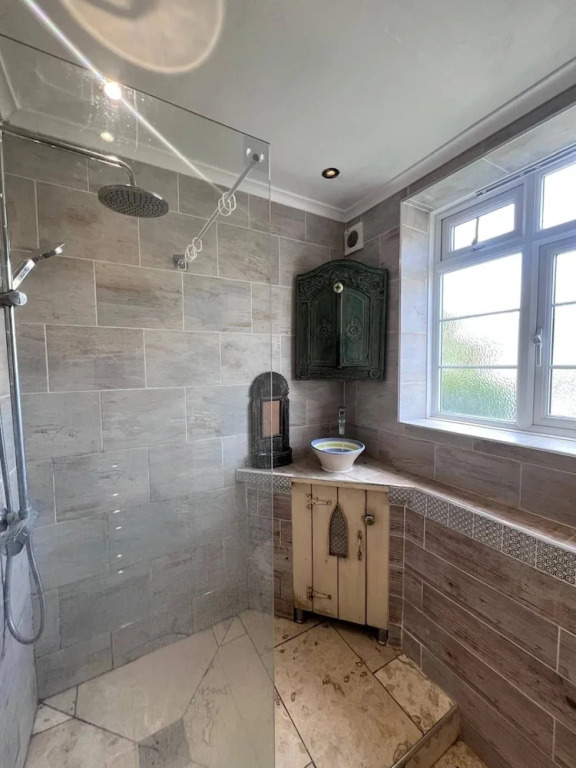 Cozy Studio Flat in South Croydon - Ideal for Short or Long Stays