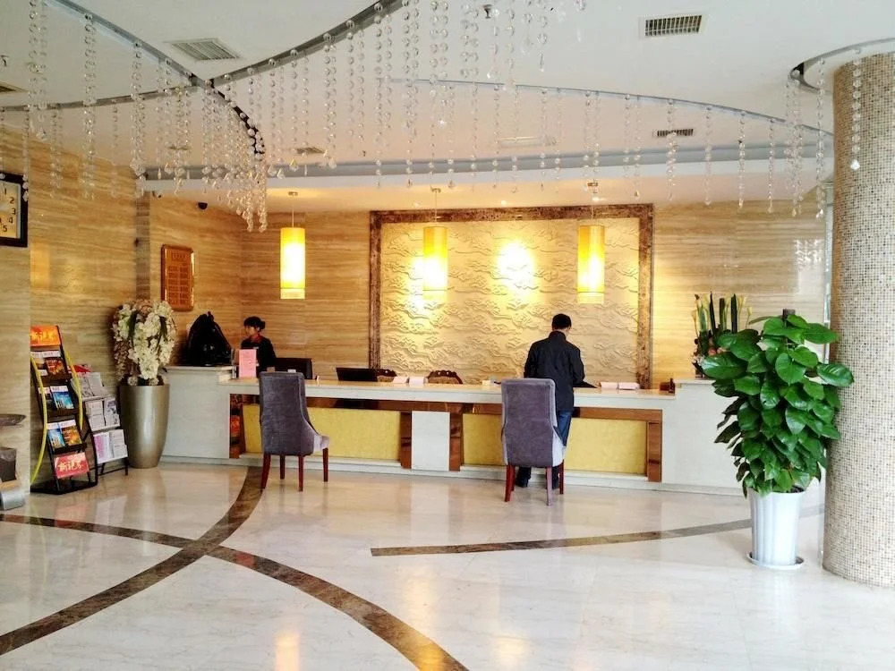 Hanbang Hotel (Hanzhong High-speed Railway Station Central Hospital)(汉邦酒店(汉中高铁站中心医院店))