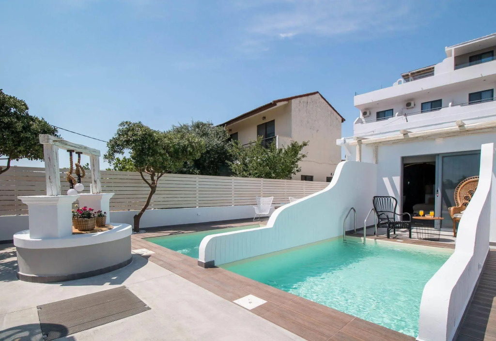 Malibu Boutique Studios & Bungalows