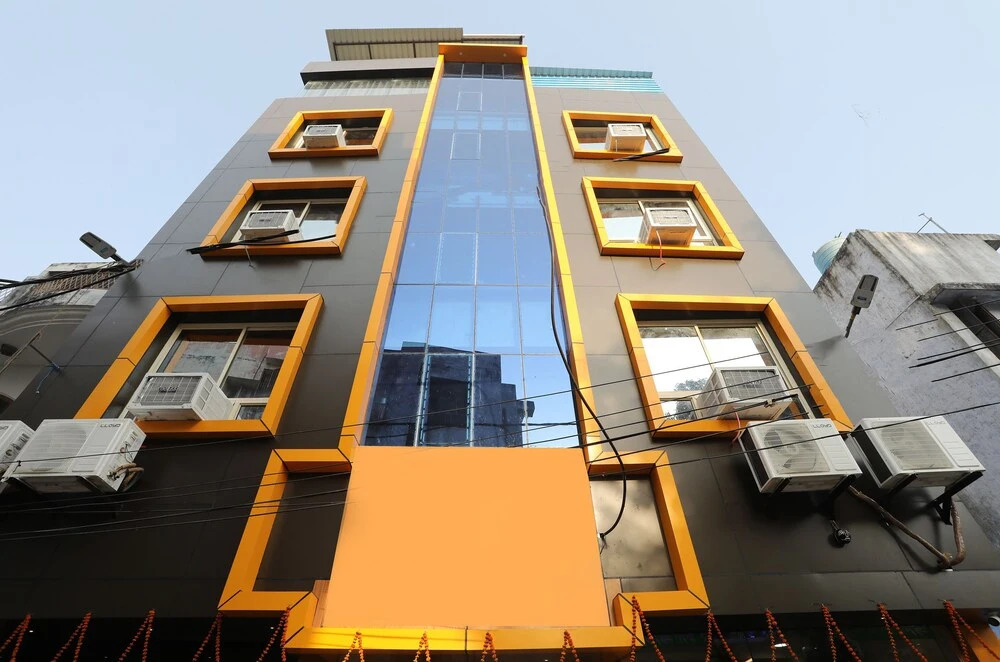OYO 22697 Richa Grand Inn