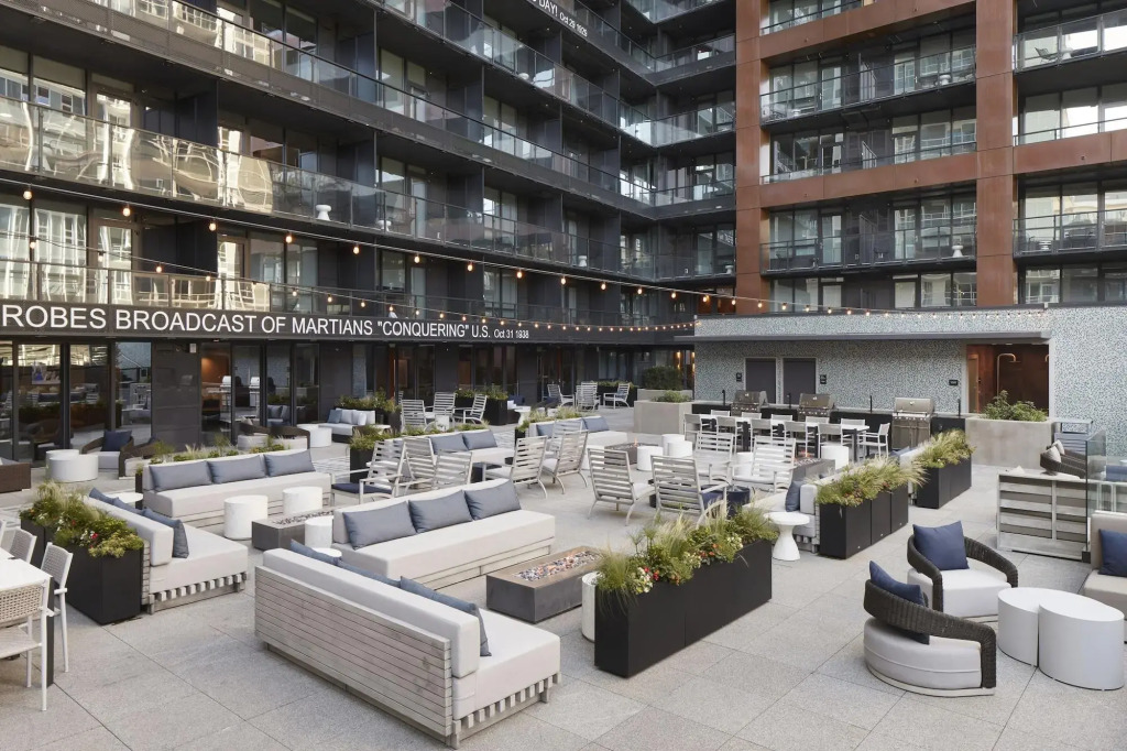 Level Seattle Downtown South Lake Union