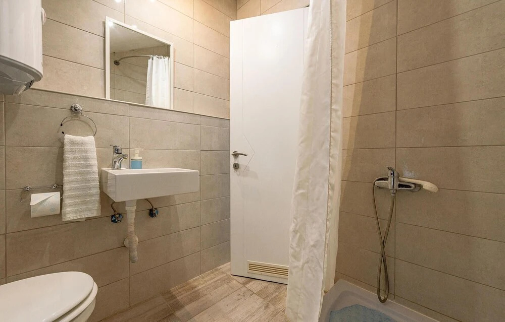 Amazing Apartment in Vir With 1 Bedrooms and Wifi