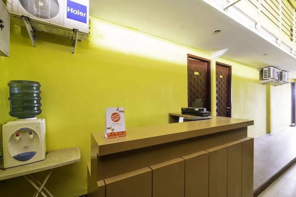 Capital O 1973 Guest House Toserba Selamat Syariah Pelabuhan Ratu