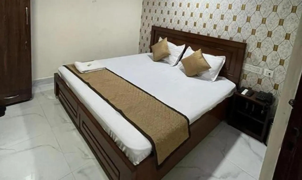 FabHotel Park View