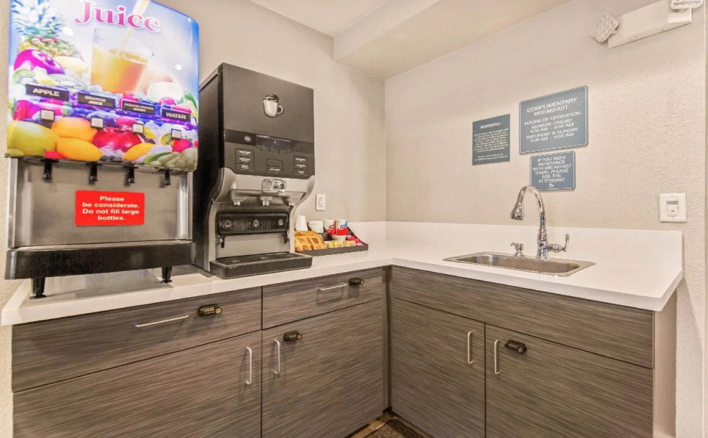 Econo Lodge Fontana