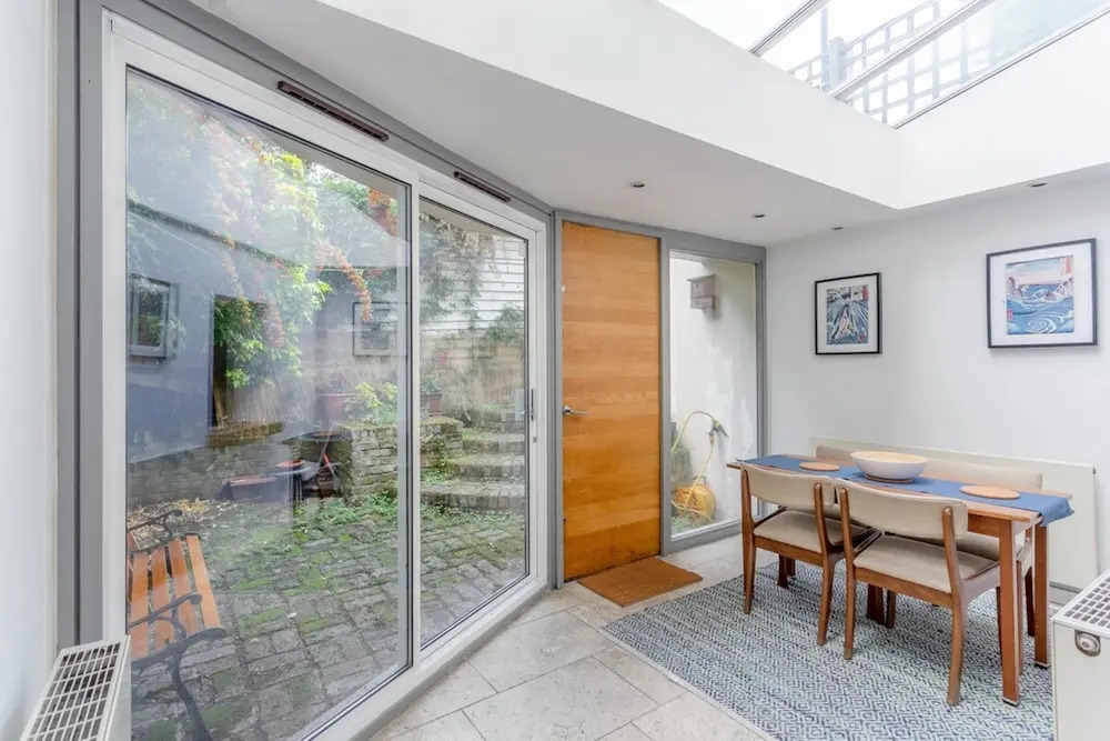 Fantastic and Bright 1 Bedroom Garden Flat