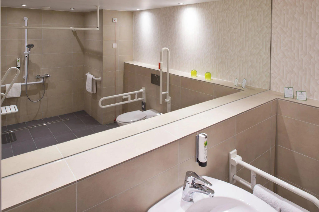 Holiday Inn Frankfurt Airport by IHG