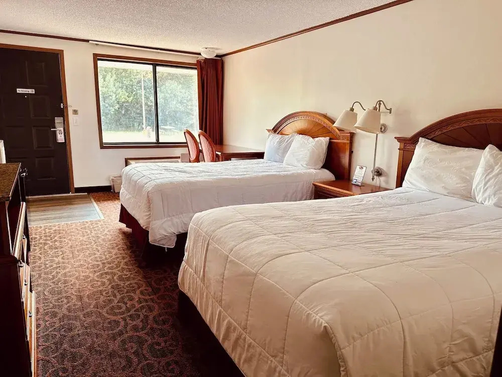 Bayshore Inn