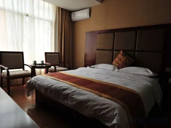 Lifeng Business Hotel