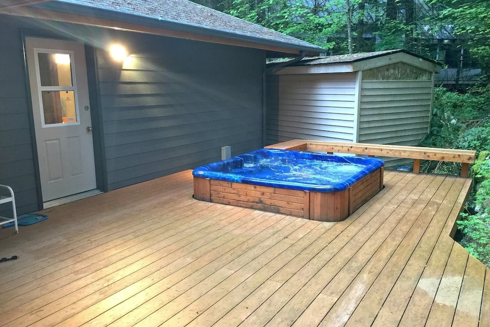 Snowline Cabin #29 - An Ultra Custom Family Vacation Home!