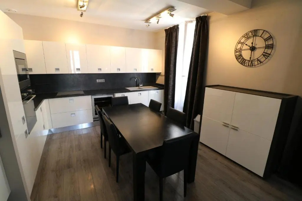 Quality 2 Bedroom 9 Mins From the Palais 342