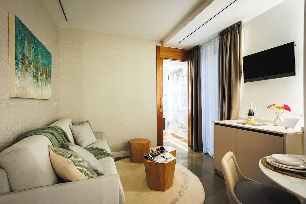 Corral del Carbón GG Luxury Hotel Boutique