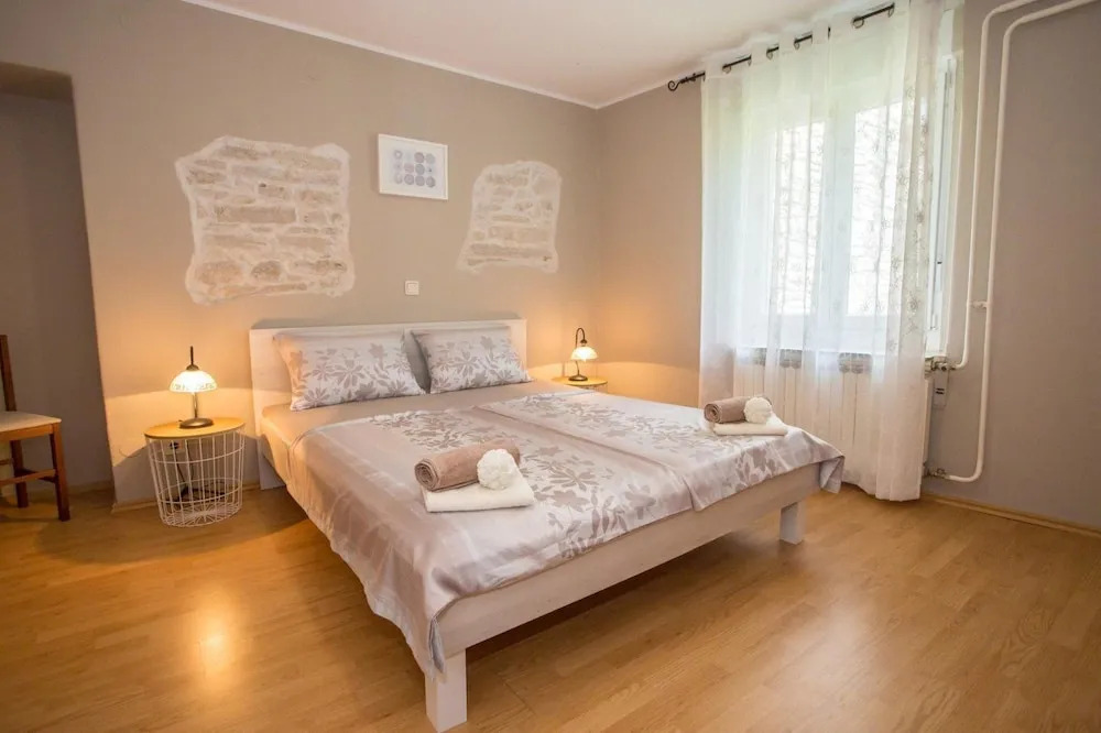 Villa Lara