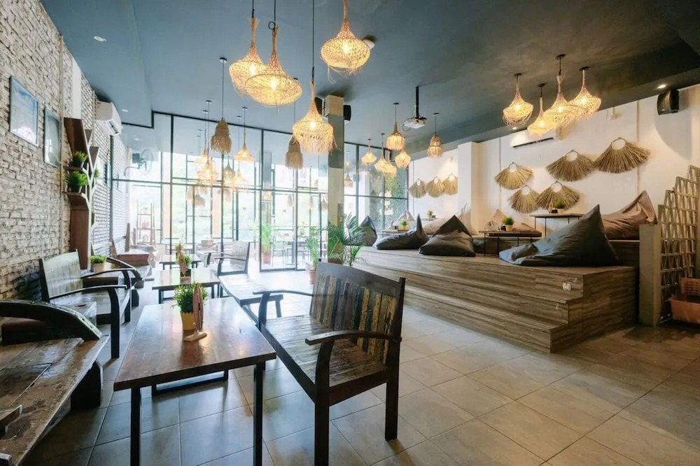 Lopi Hotel
