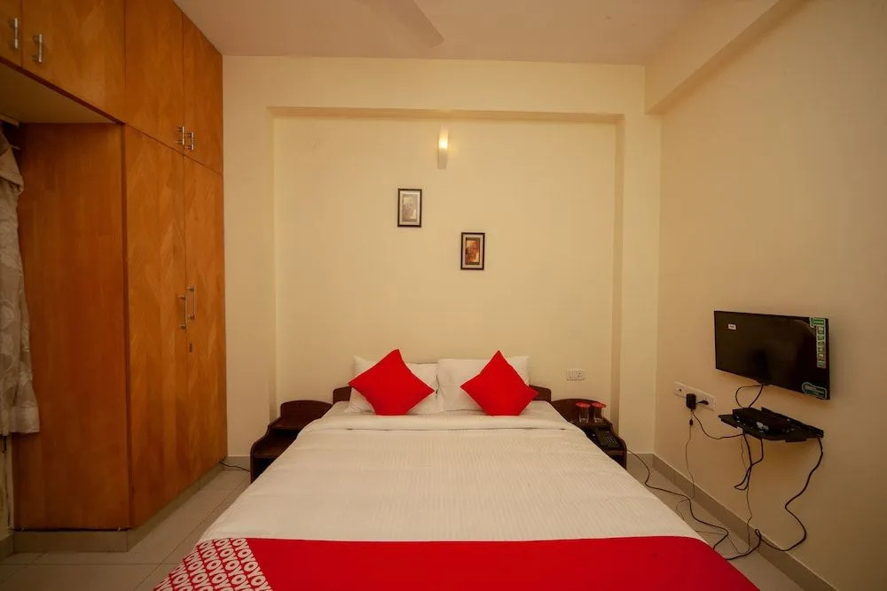 OYO 24394 Flagship Deepalakshmi T Nagar