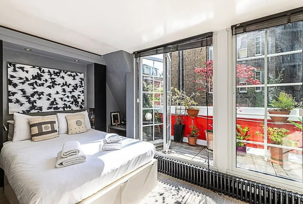 Stylish Mews Home in Kensington