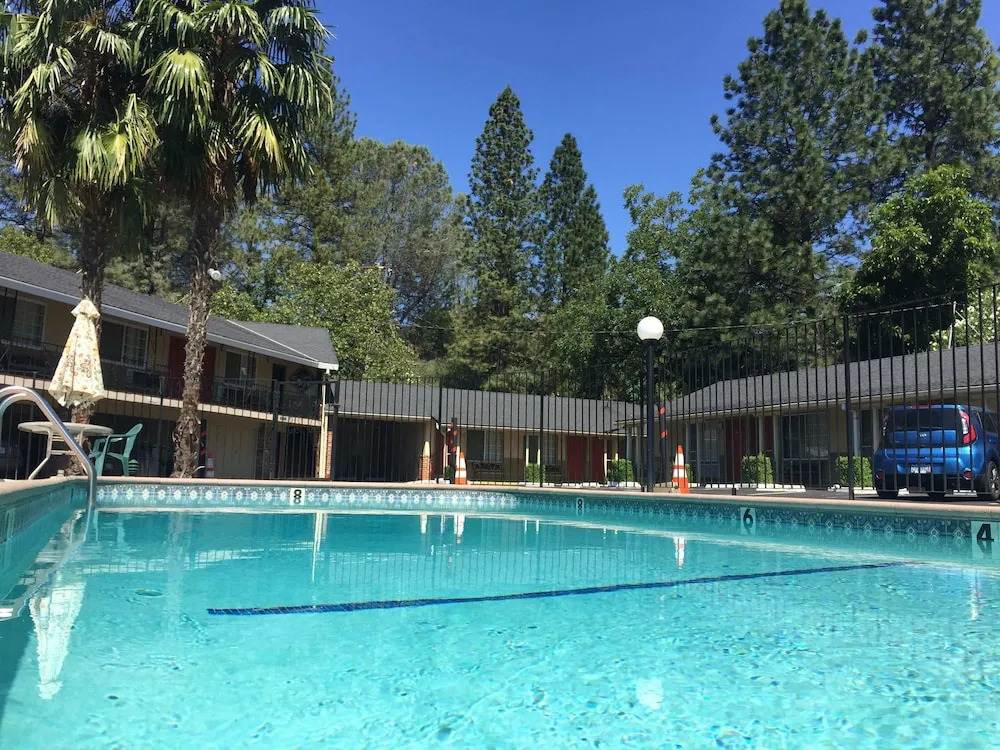 Paradise Inn
