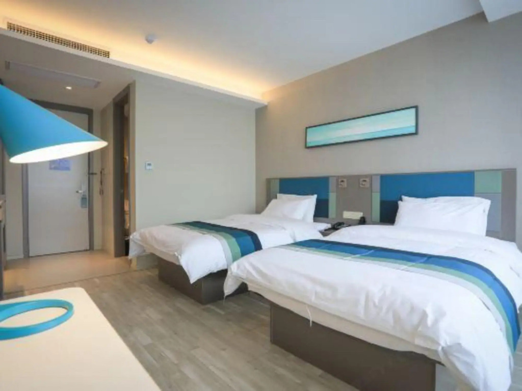 Homeinn Selected Hotel (Rizhao Lanshan Bus Station)
