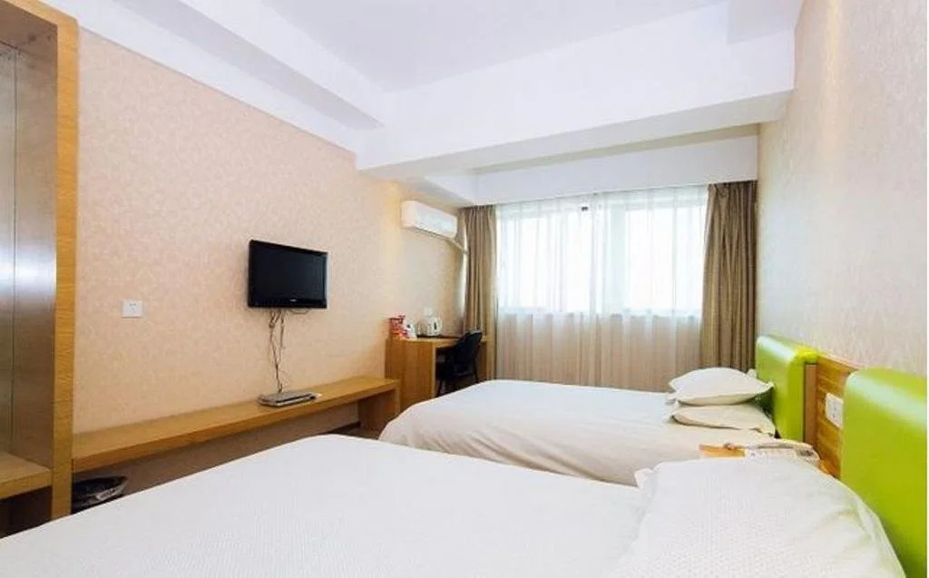 Yimi Hotel