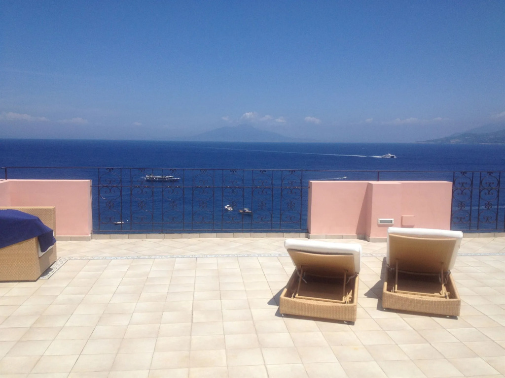 Capri Inn