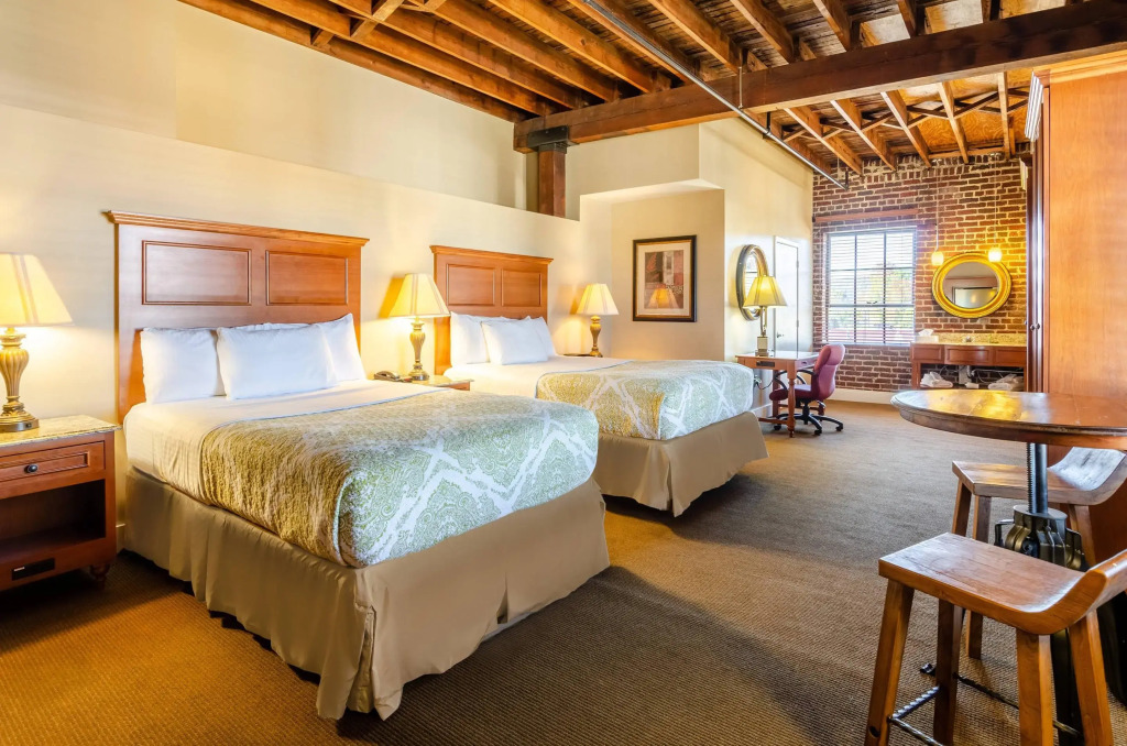 Jackson Park Inn, an Ascend Collection Hotel
