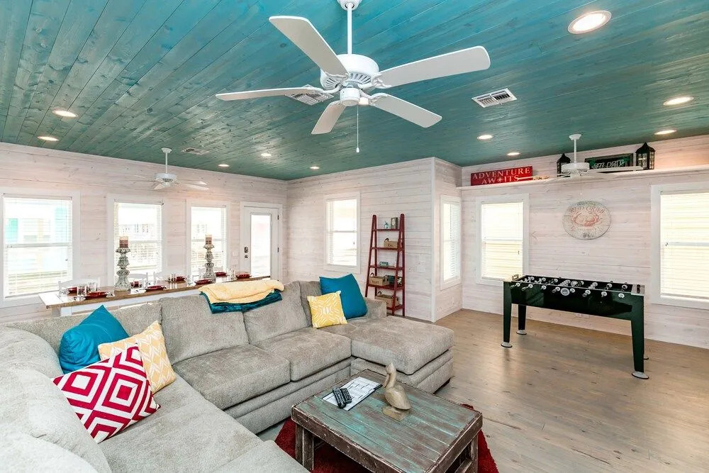 SeaEsta Brand New Bright and Beachy Port A Home by RedAwning