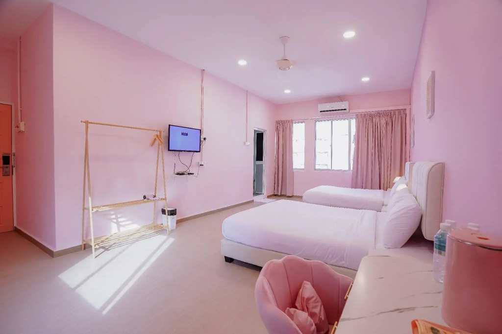 Palette Pink Cabana George Town