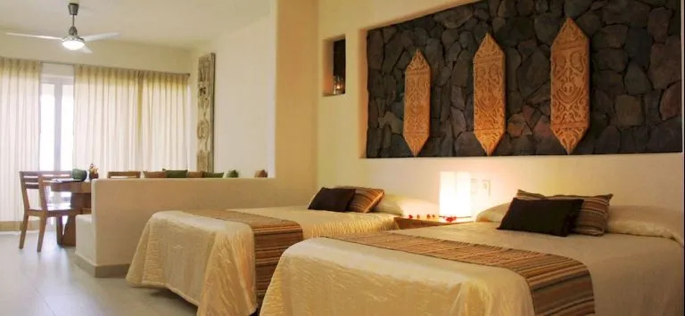 Akan Resort