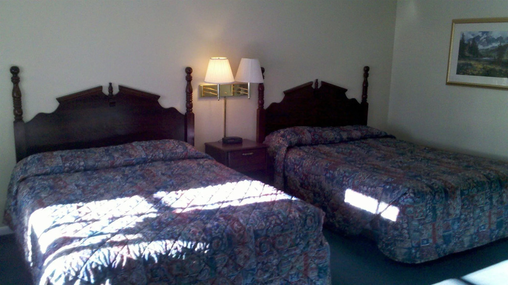 Swiss Chalet Inn